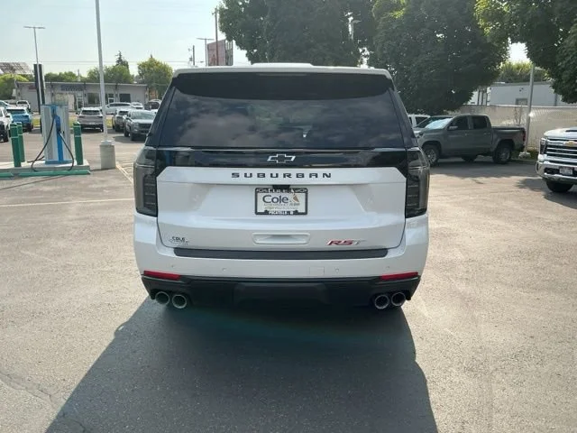 2025 Chevrolet Suburban RST - Photo 5