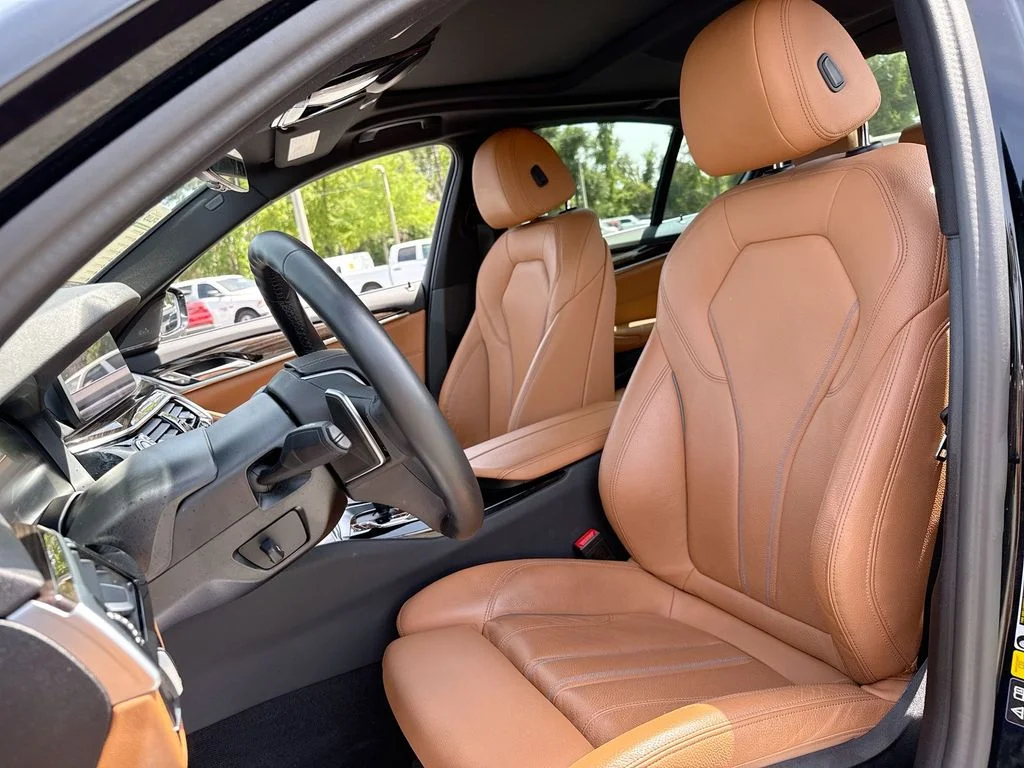 Used 2023 Jet Black BMW 530i xDrive image 11