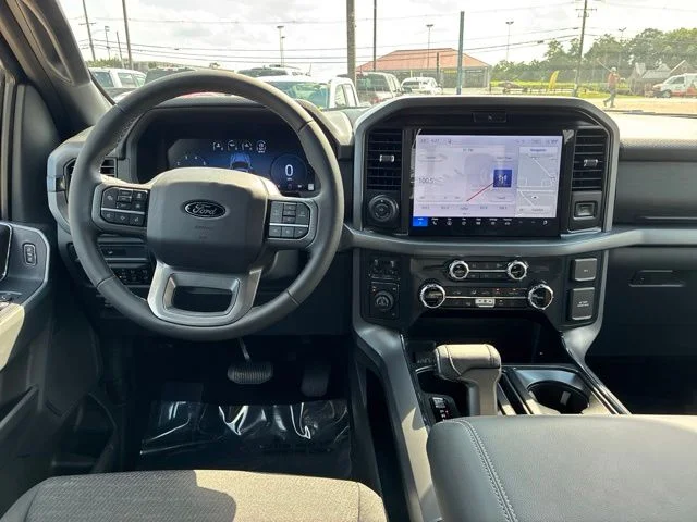 New 2026 Agate Black Metallic Ford XLT image 22