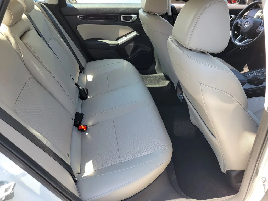 Used 2024 White Honda Touring image 19
