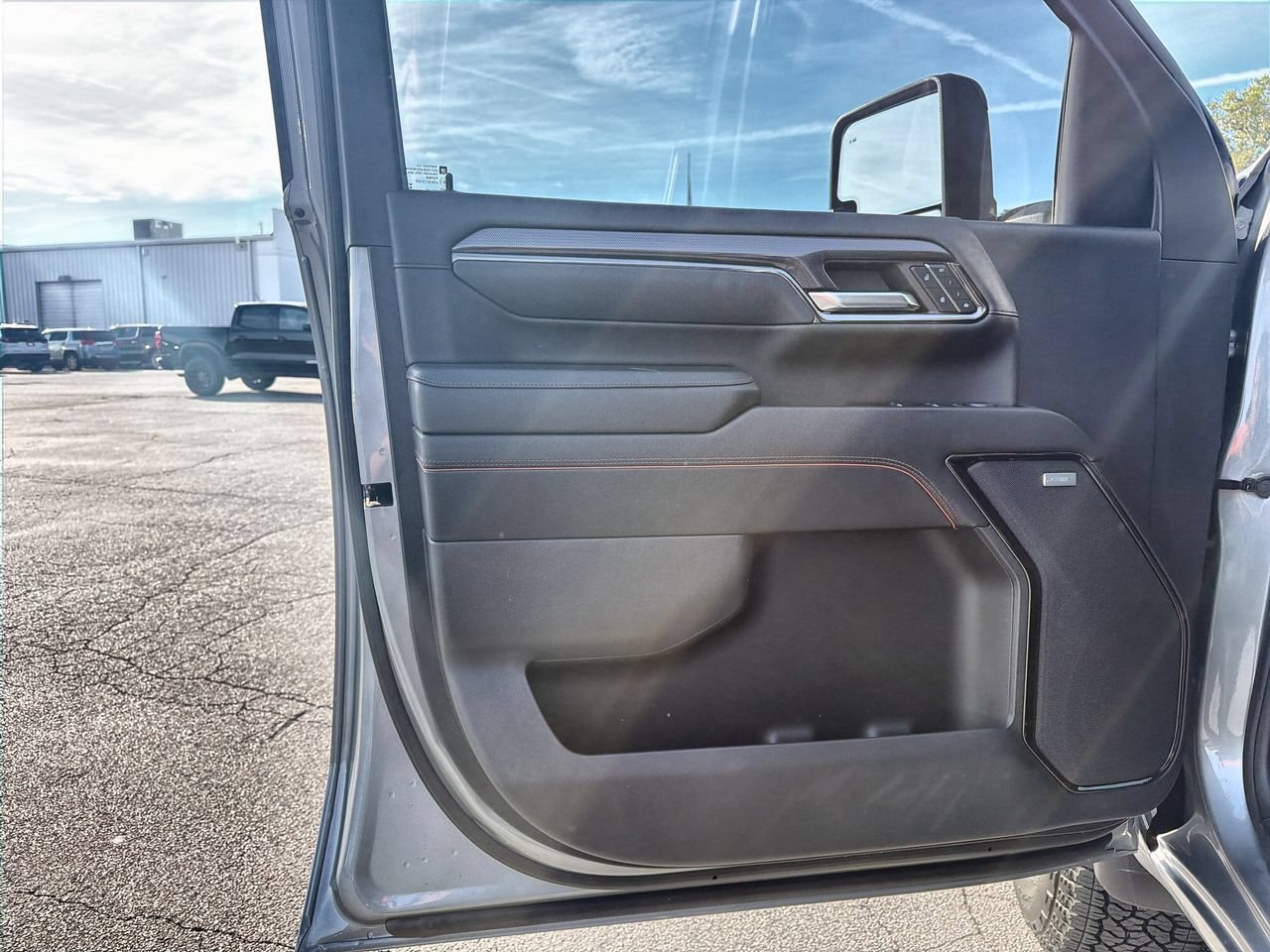 Used 2024 Sterling Metallic GMC AT4 image 18