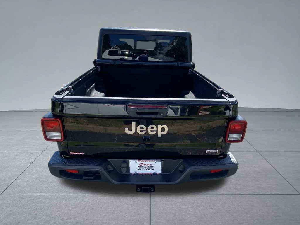 Used 2021 Black Jeep Overland image 11