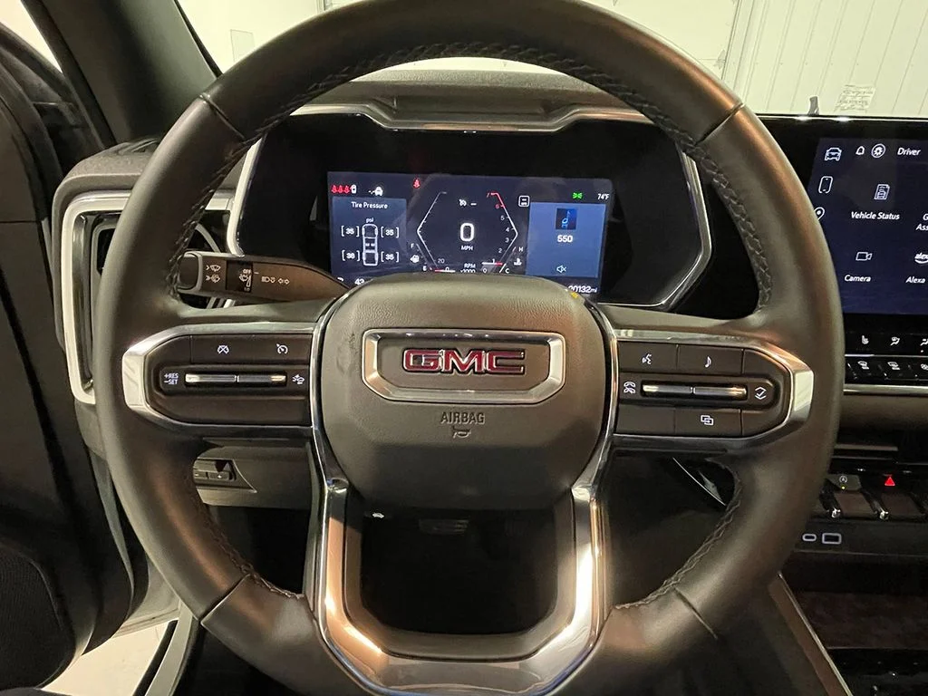 Used 2024 White GMC Elevation image 33