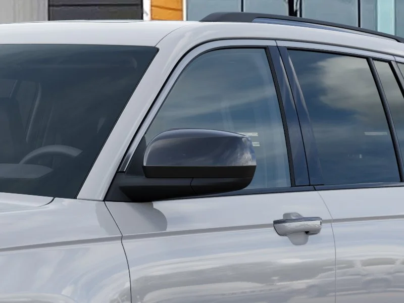 New 2026 Bright White Clear-Coat Exterior Paint Jeep Altitude image 27