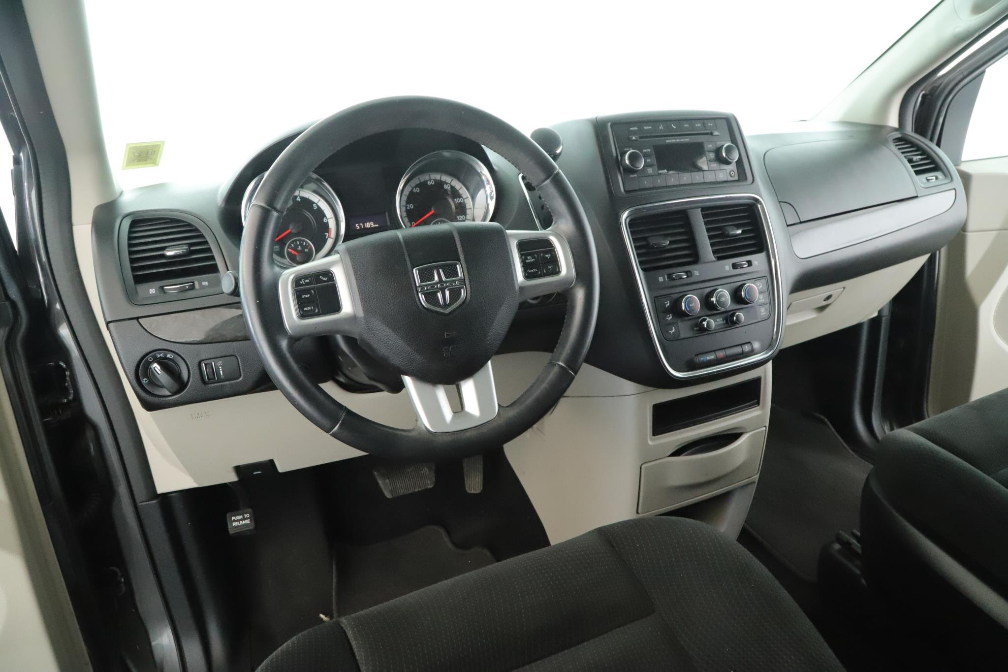 Used 2017 Dodge Grand Caravan SE with VIN 2C4RDGBG9HR568733 for sale in Amityville, NY