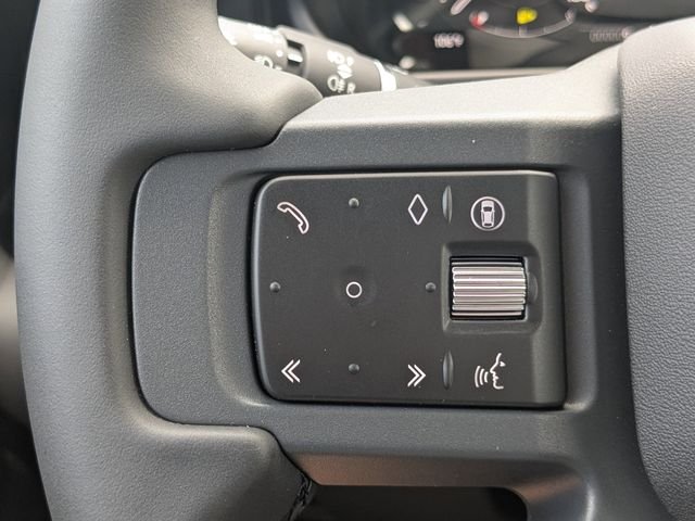 New 2026 Carpathian Grey Land Rover X-Dynamic SE image 28