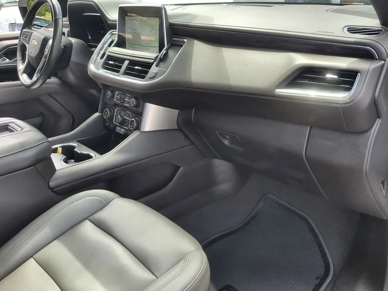 Used 2022 Summit White Chevrolet LT image 30