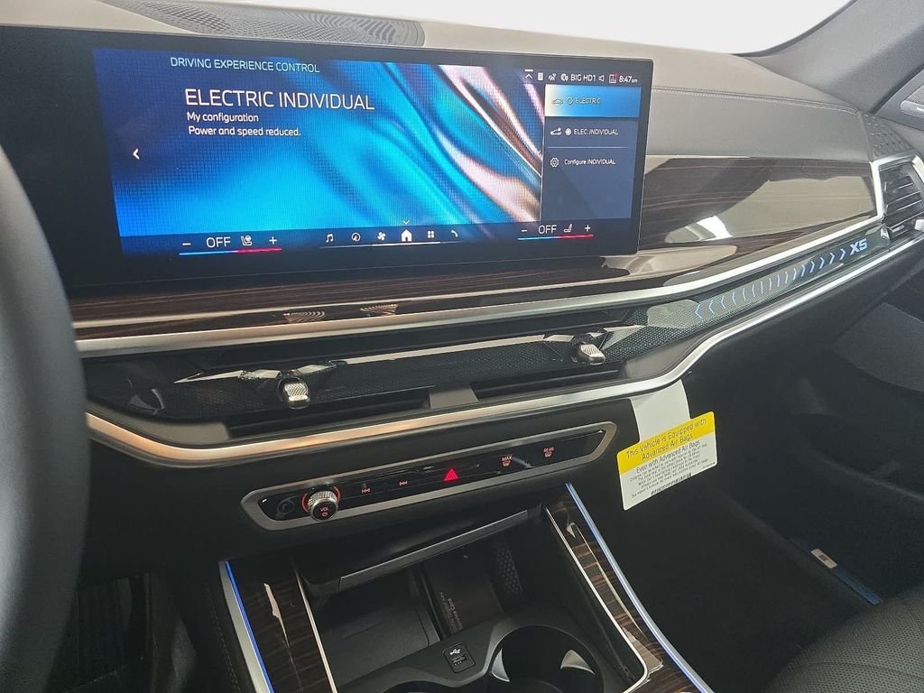 2026 BMW X5 50e - Photo 12