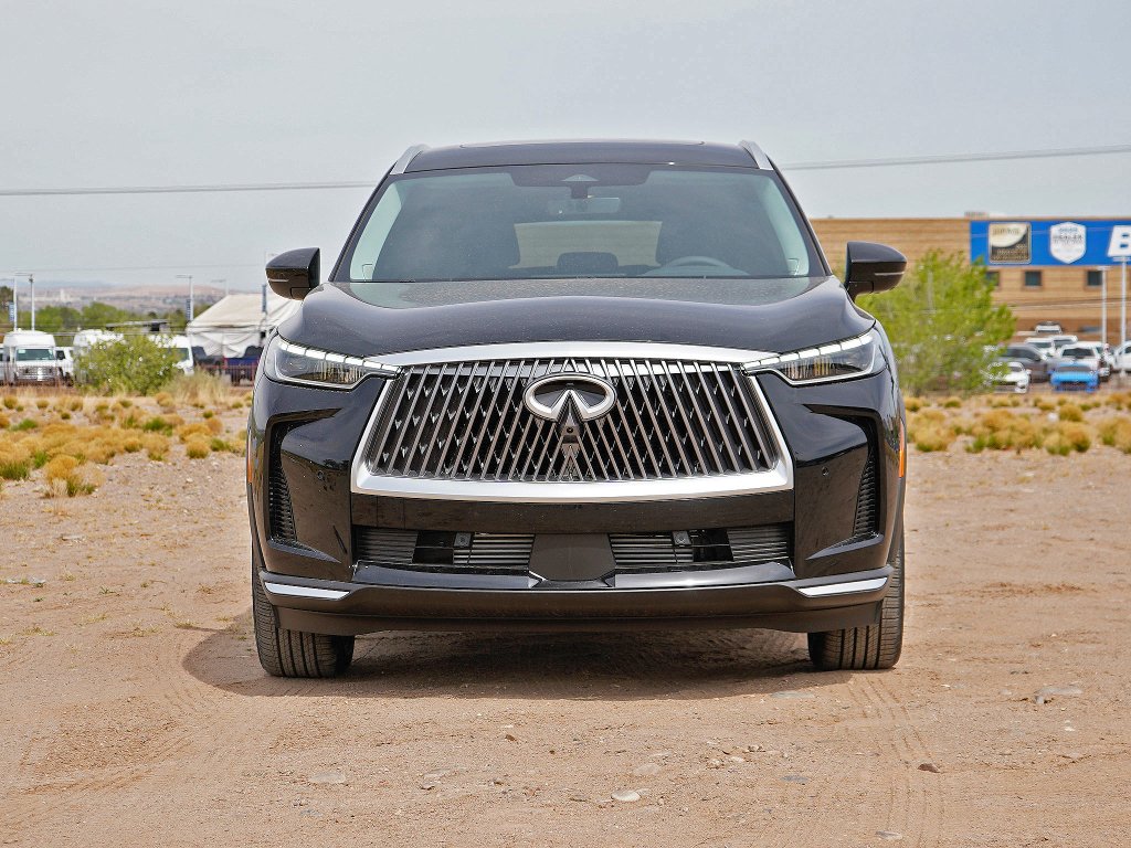Used 2026 Mineral Black INFINITI LUXE image 5