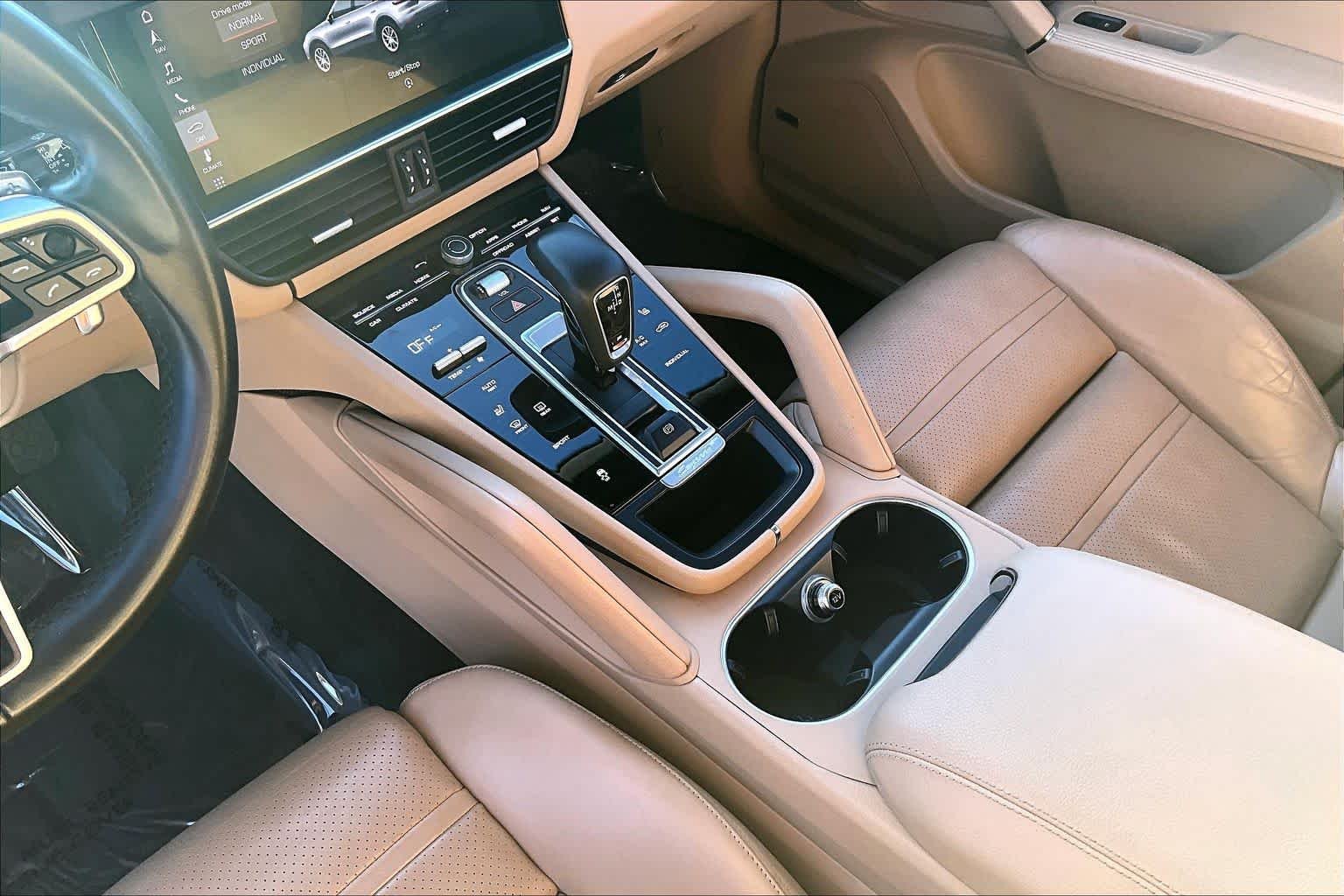 Used 2019  Porsche  image 15