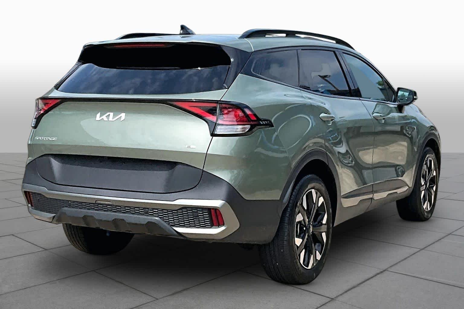 Used 2023 Jungle Green Kia X-Line image 13