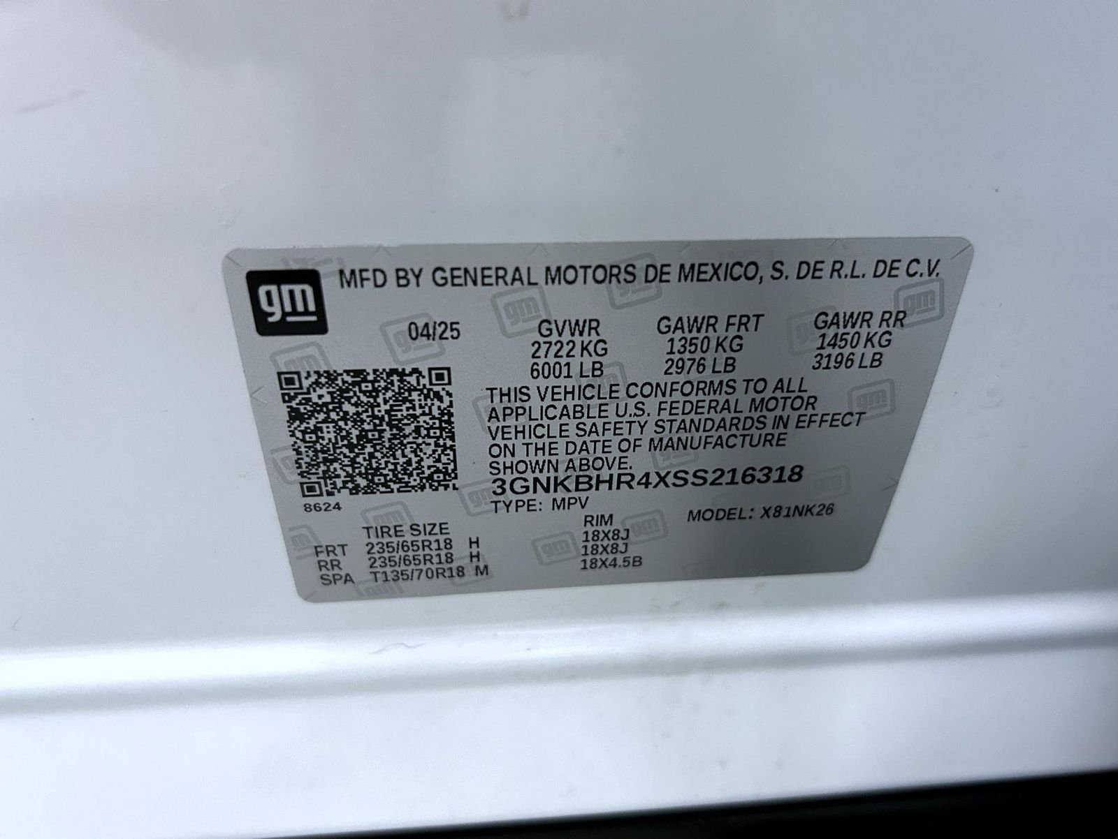 Used 2025 White Chevrolet LT image 25
