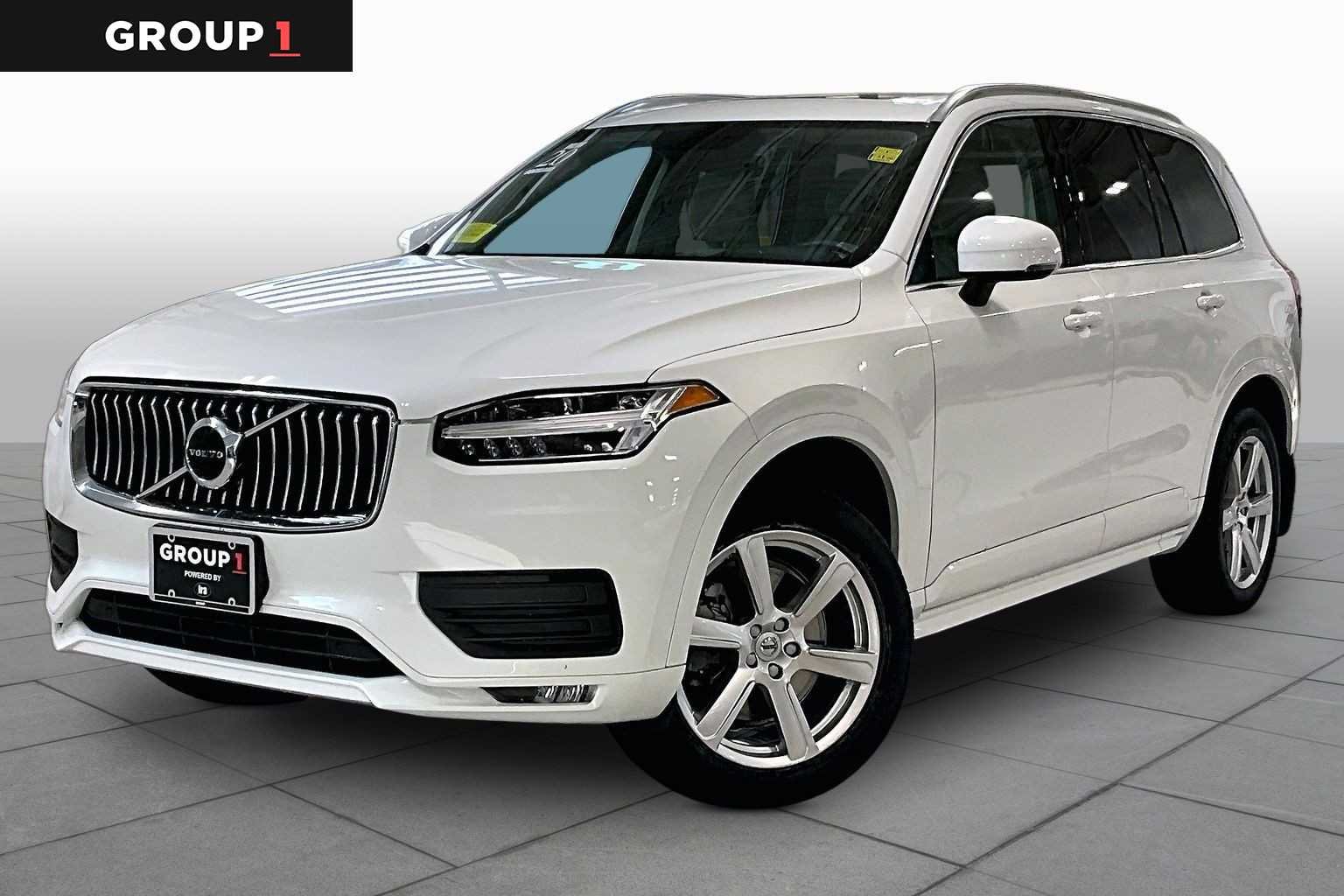 2020 Volvo XC90 T6 Momentum AWD's photo