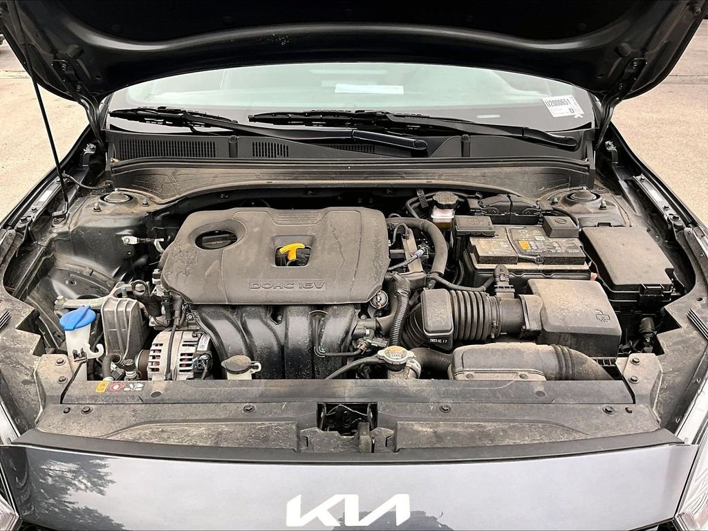 Used 2023 Gravity Gray Kia GT-Line image 29