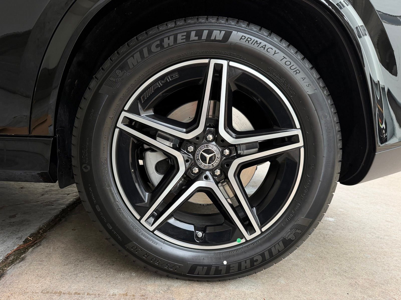 New 2026 Black Mercedes-Benz GLE 350 image 23