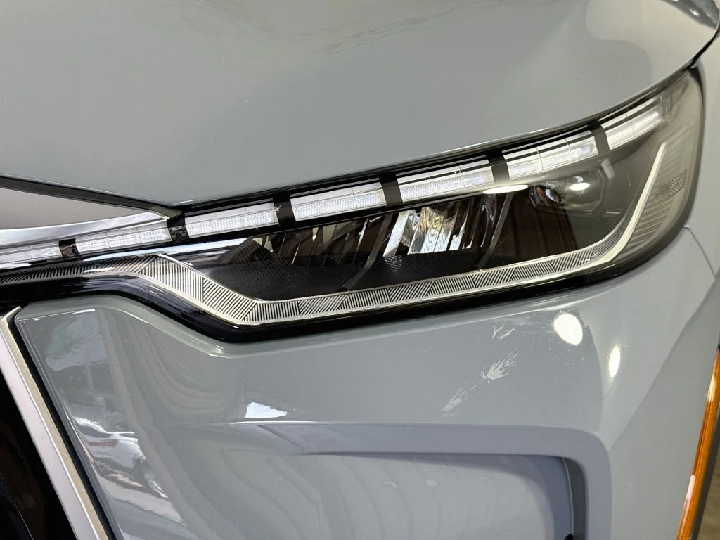 Certified Used 2027 Gray INFINITI LUXE image 43