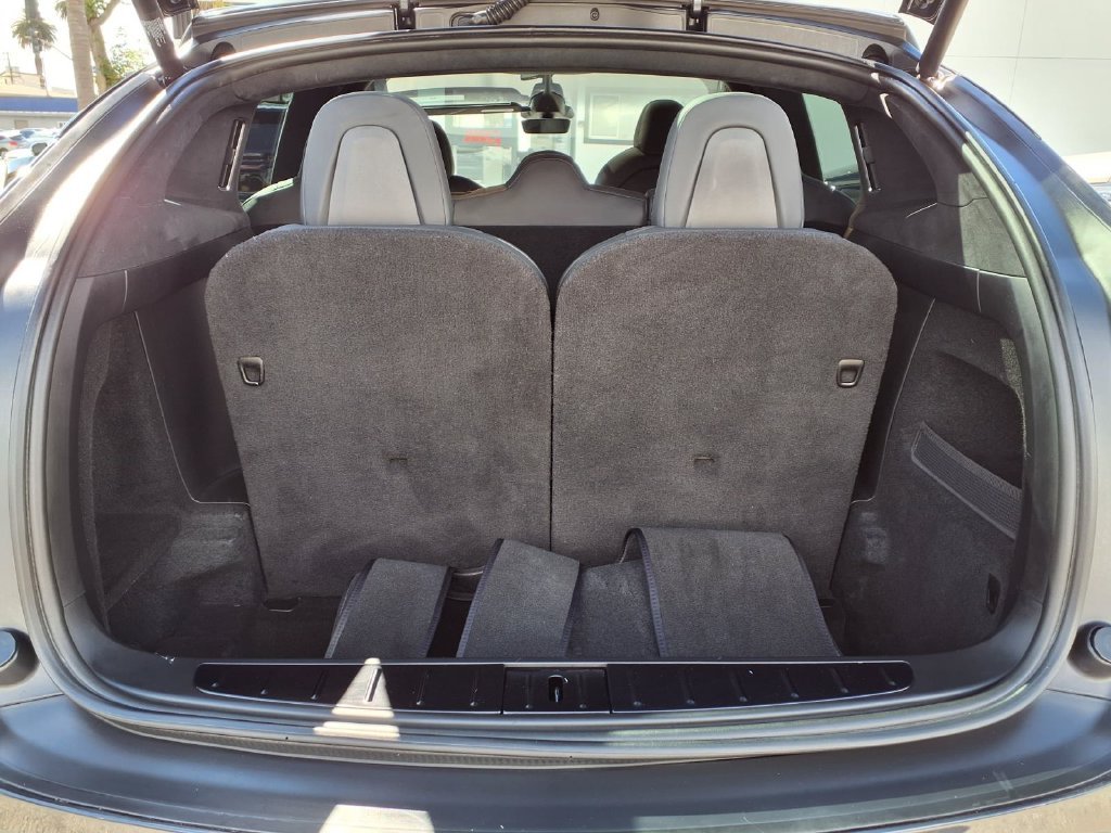 Used 2024 Gray Tesla AWD image 17
