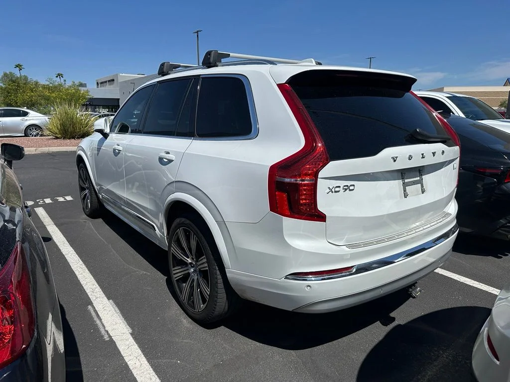 Used 2022 White Volvo T8 Inscription Expression Extended Range 7P image 8