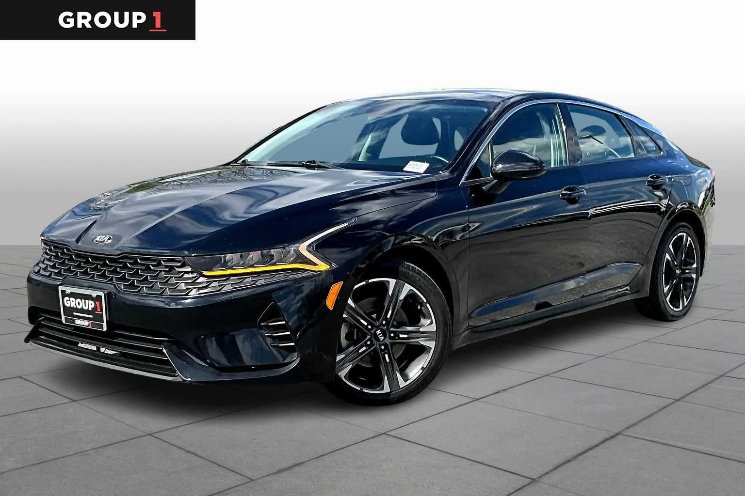 2021 Kia Optima EX FWD's photo