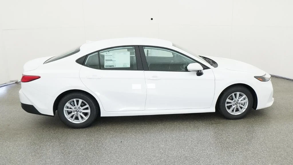 New 2026 Ice Cap Toyota LE image 2