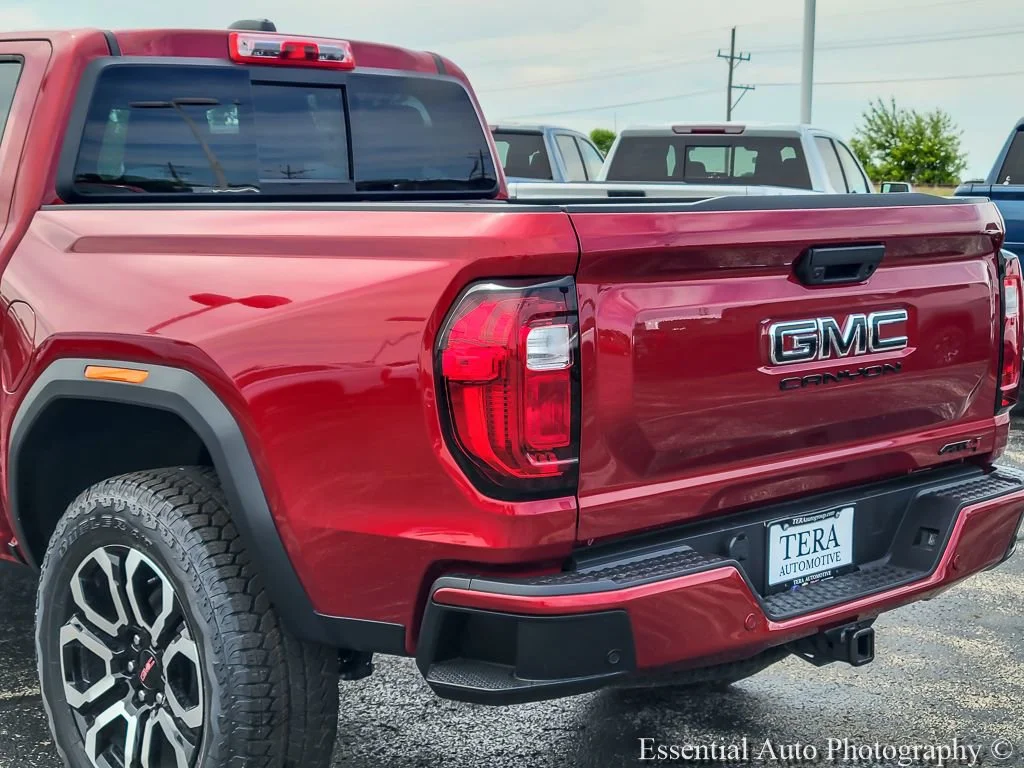 2026 GMC Canyon AT4 - Photo 6