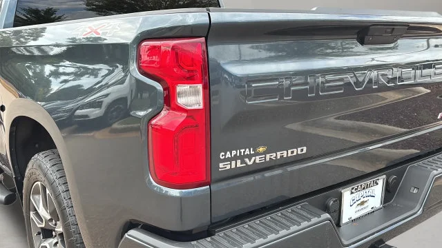 Used 2019 Gray Chevrolet RST image 35