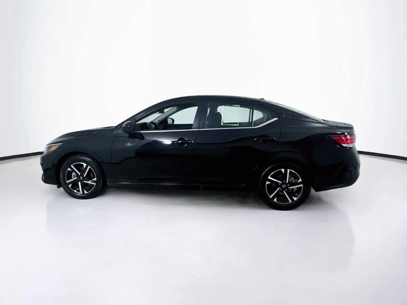 Used 2025 Super Black Nissan SV image 3