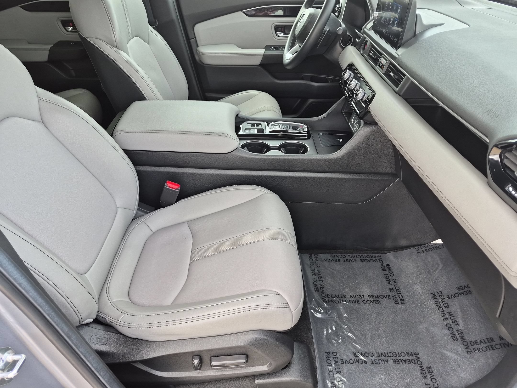 2025 Honda Pilot EX-L+ - Photo 28