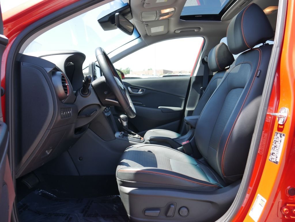 Used 2020 Orange Hyundai Ultimate image 13