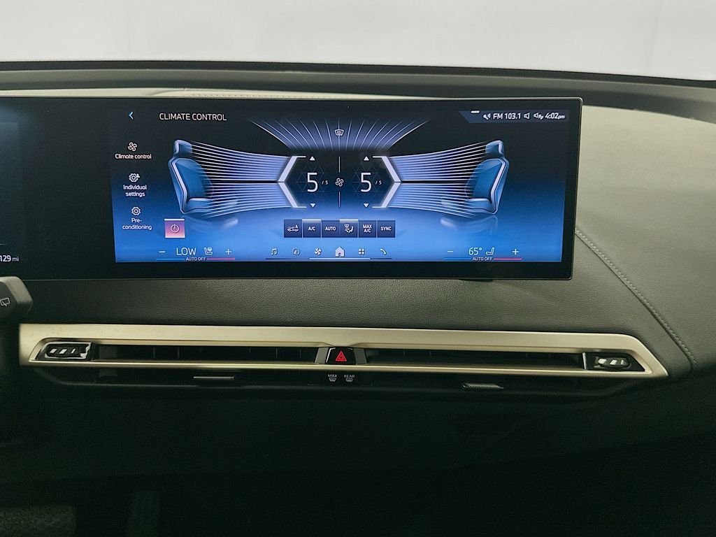Used 2024 Blue BMW xDrive50 image 16