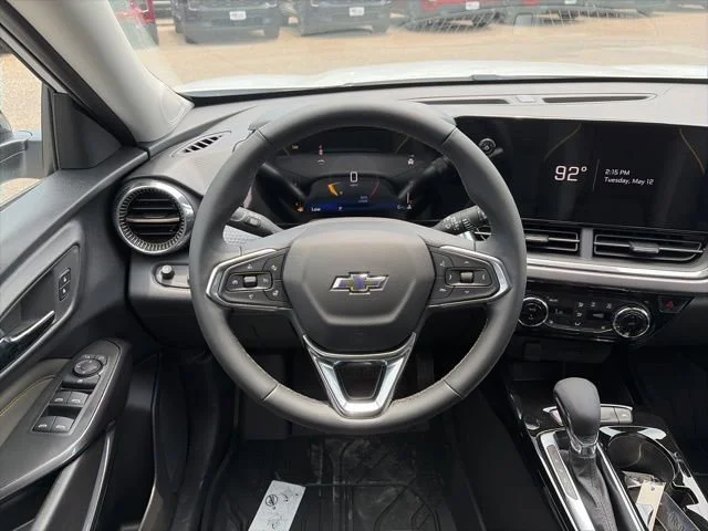 New 2026 Summit White Chevrolet ACTIV image 9