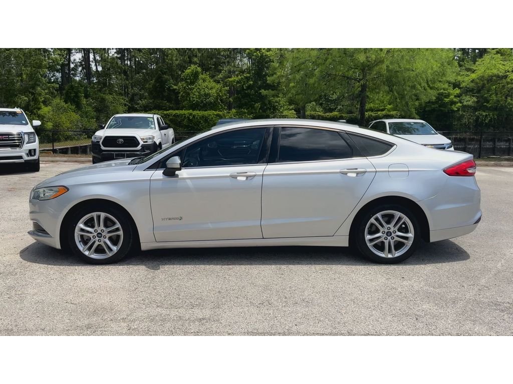 Used 2018 Silver Ford SE image 6