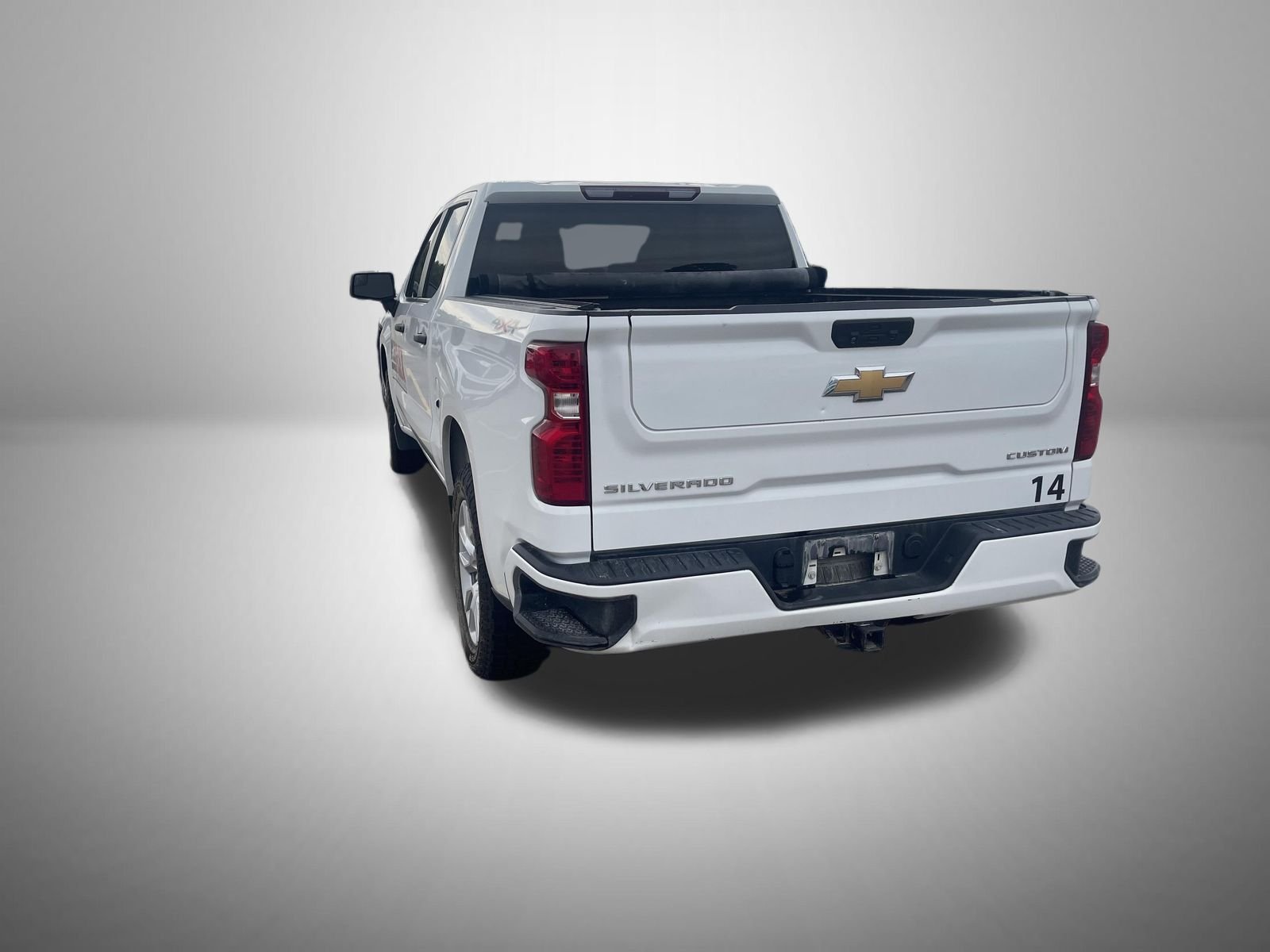 Used 2022 Summit White Chevrolet Custom image 4