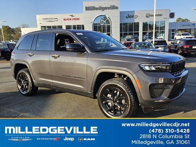2025 Jeep Grand Cherokee Laredo