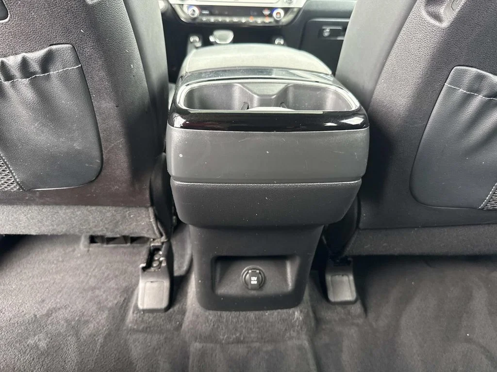Used 2023 Black Kia S image 21