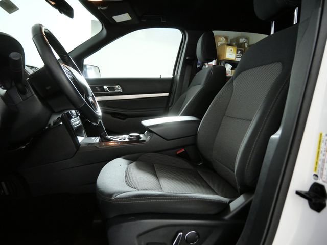 Used 2018 White Ford XLT image 15
