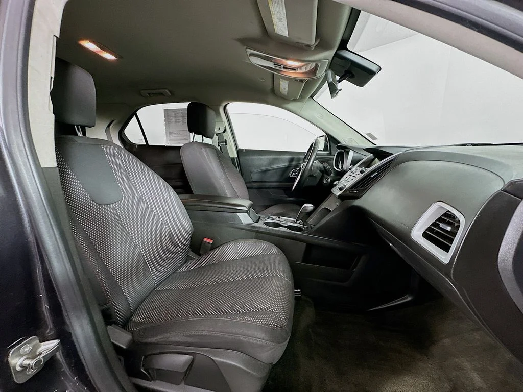 Used 2015 Tungsten Metallic Chevrolet LT image 23