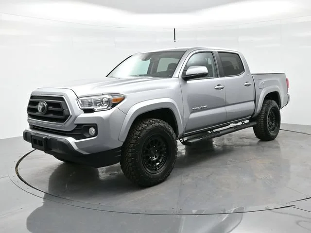 Used 2022 Celestial Silver Metallic Toyota SR5 image 3