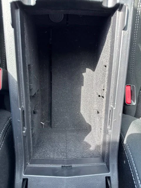 Used 2018 Silver Subaru 2.5i image 21