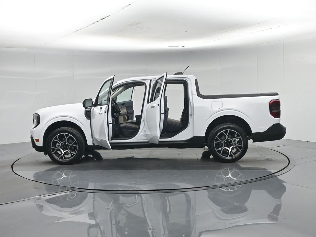 New 2026 Oxford White Ford Lariat image 36