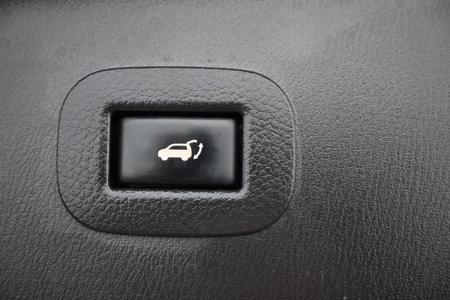 Used 2017 Gray Nissan Platinum image 14