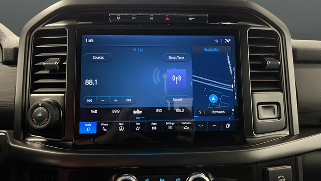 Used 2024 Agate Black Metallic Ford XLT image 27