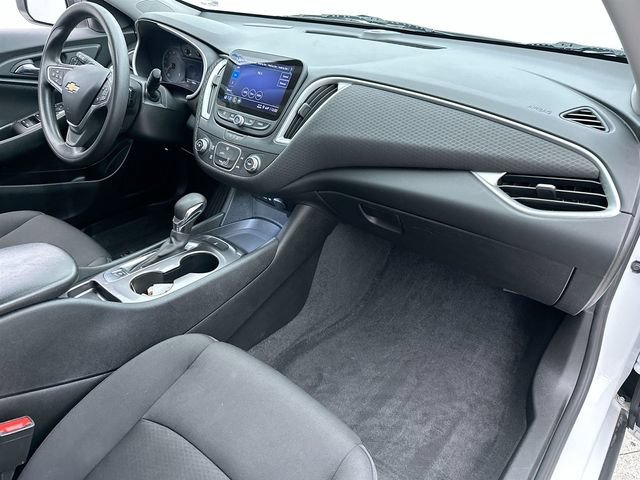 Used 2023 SUMMIT WHITE Chevrolet LS image 13