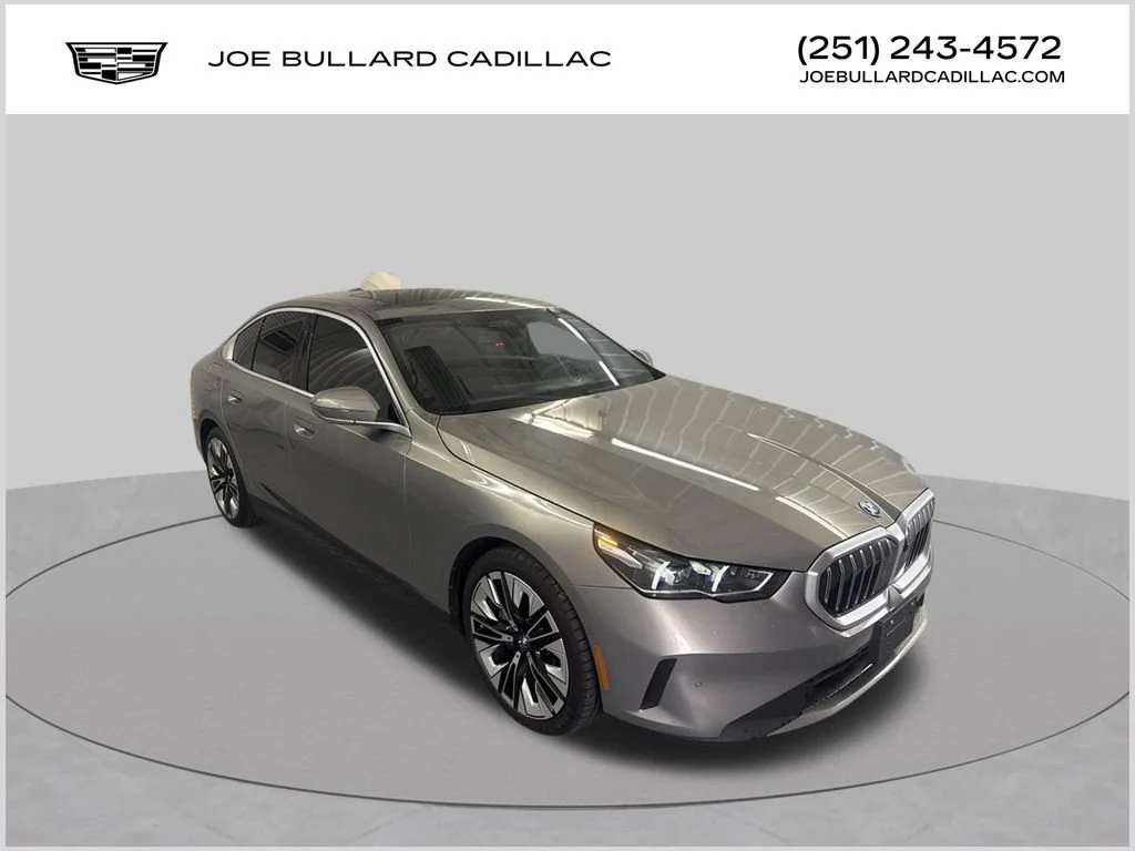2024 BMW i5 eDrive40's photo
