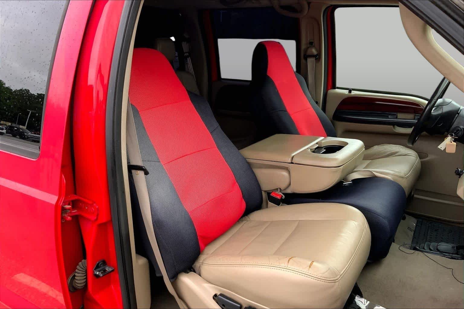 Used 2005 Red Ford Lariat image 8