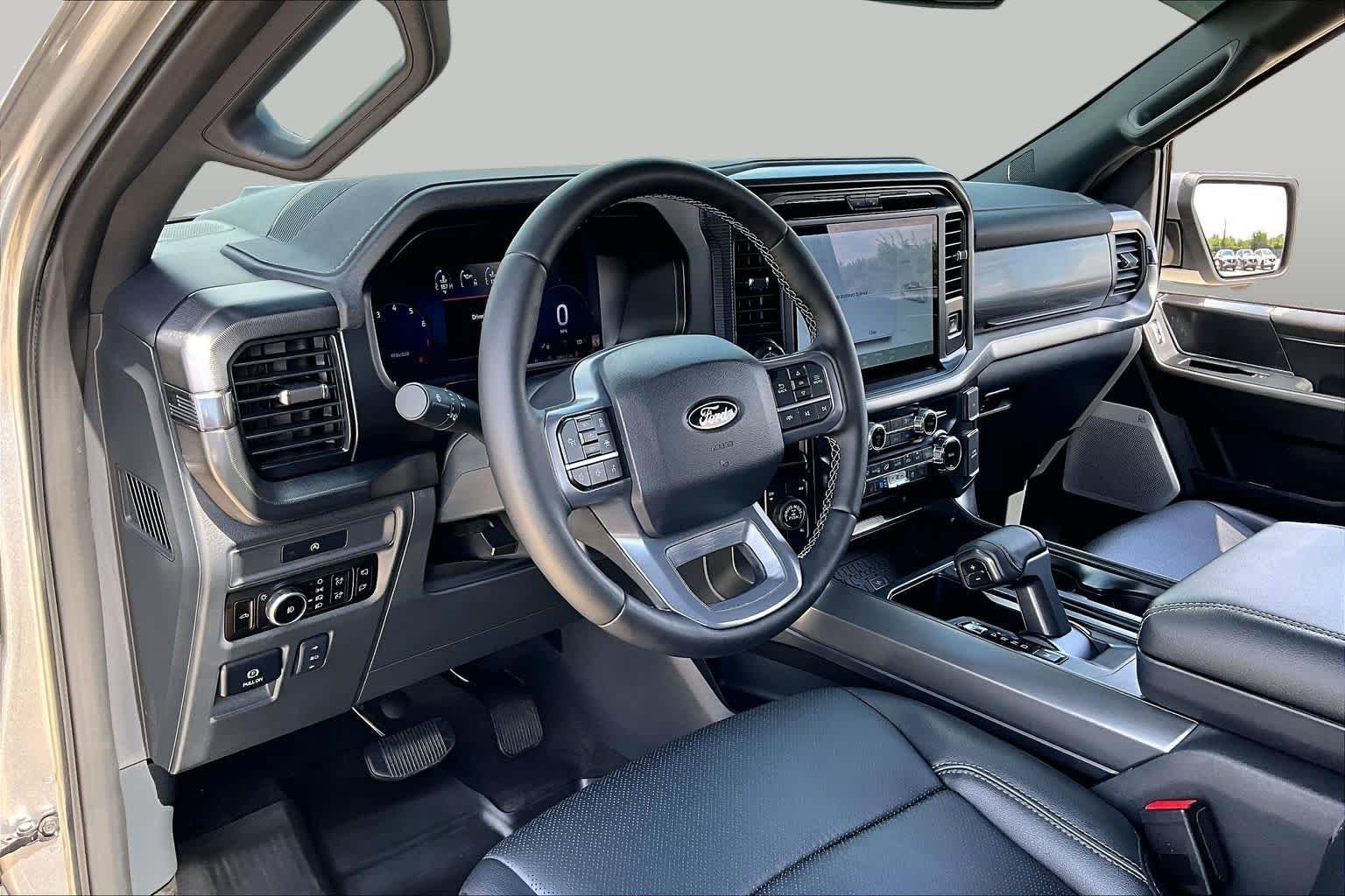 Used 2025 Iconic Silver Metallic Ford LARIAT image 18