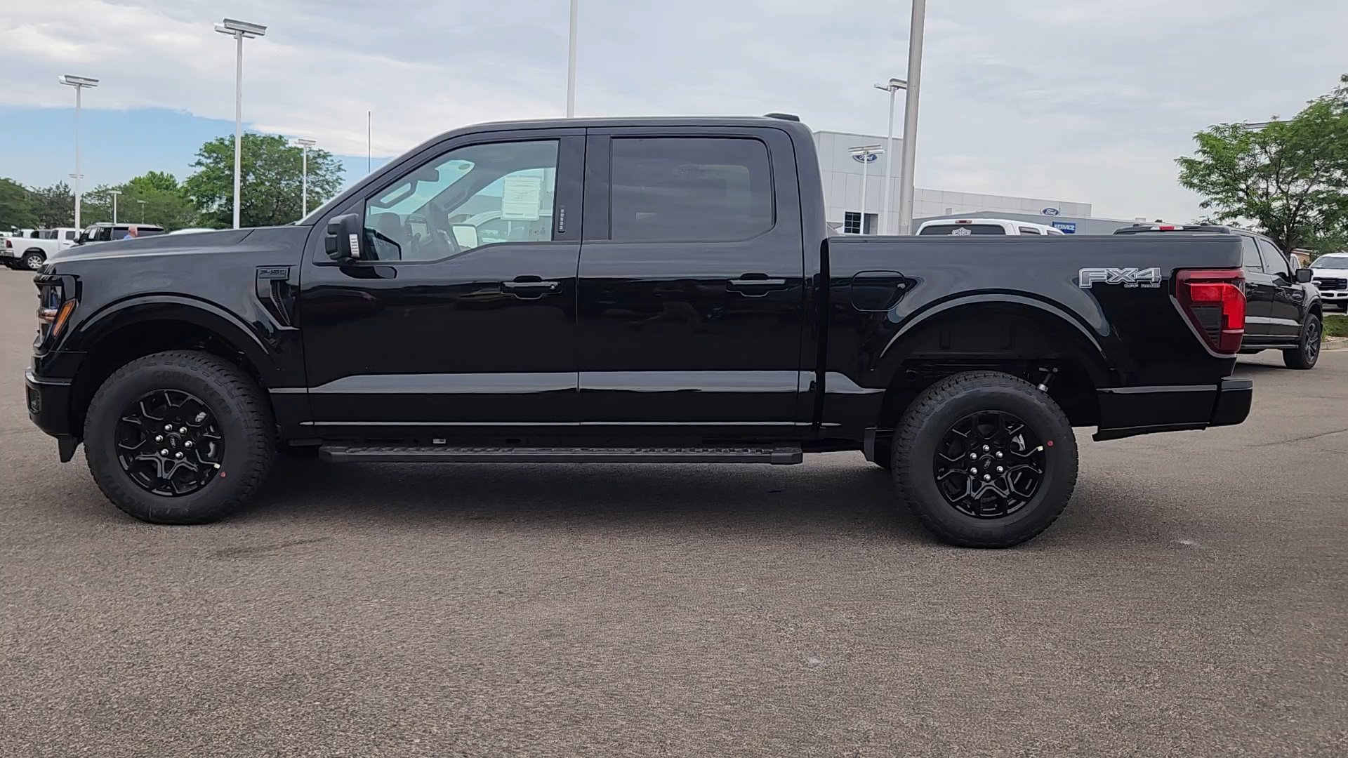 New 2026 Agate Black Metallic Ford XLT image 3