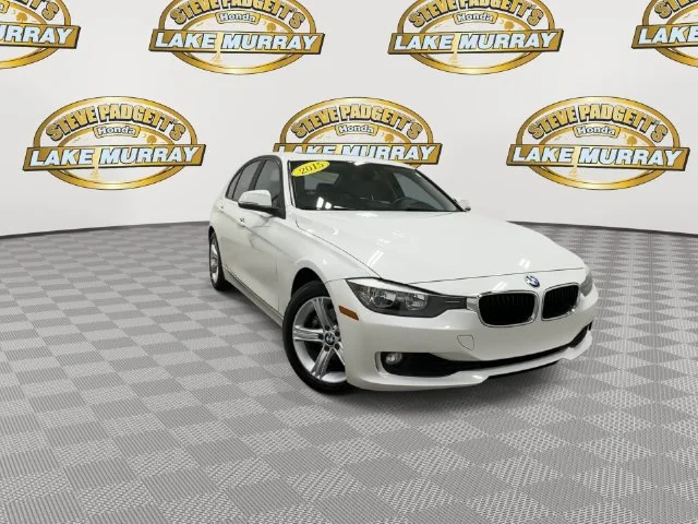 Used 2015 Alpine White BMW 320i image 6