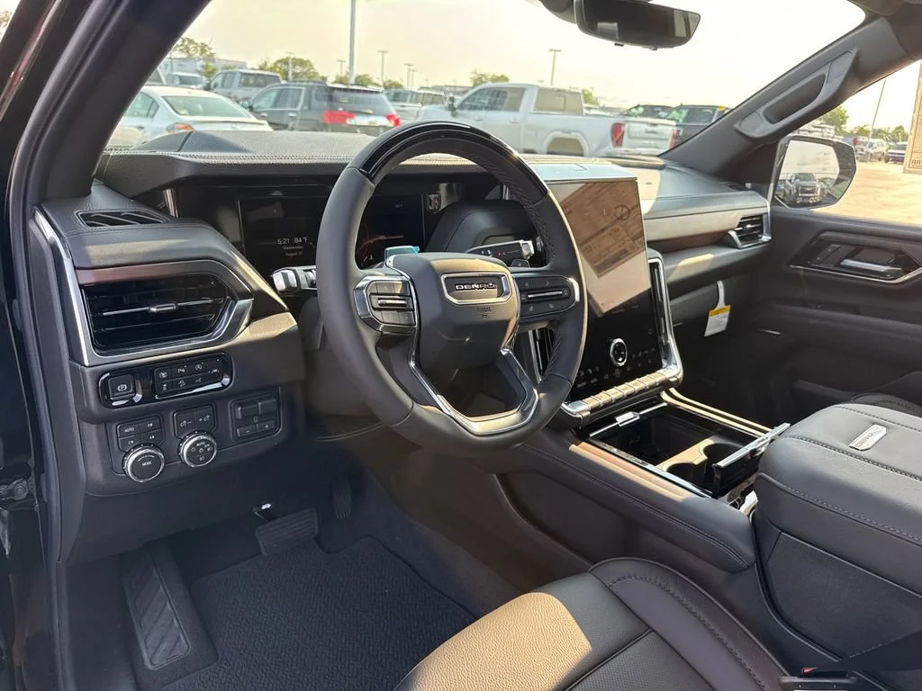 2026 GMC Yukon XL Denali - Photo 17