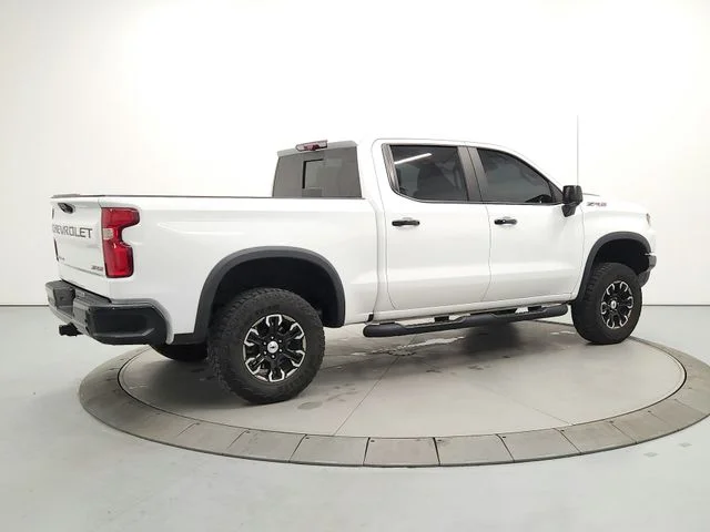 Used 2023 White Chevrolet ZR2 image 7